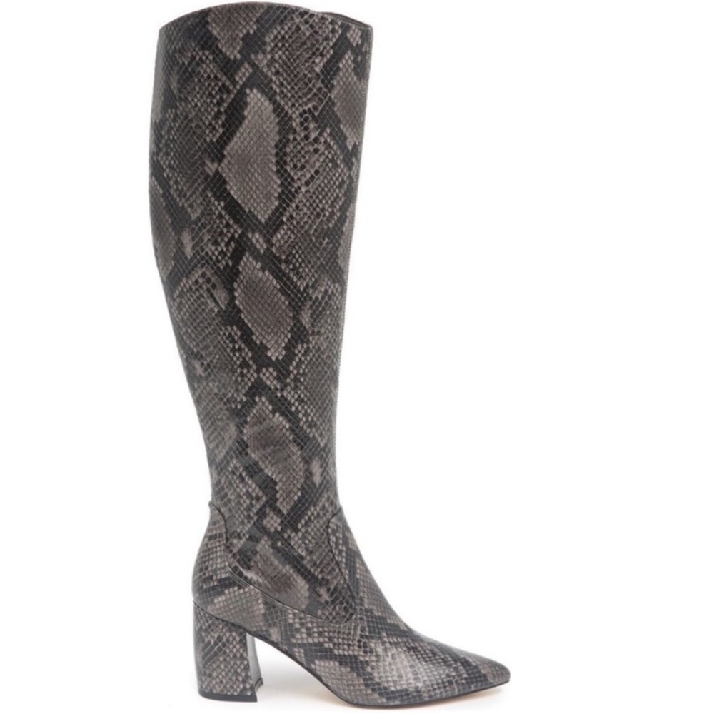 ✨ NEW Marc Fisher Snakeskin Heeled Boots Retie 2 | 7.5M